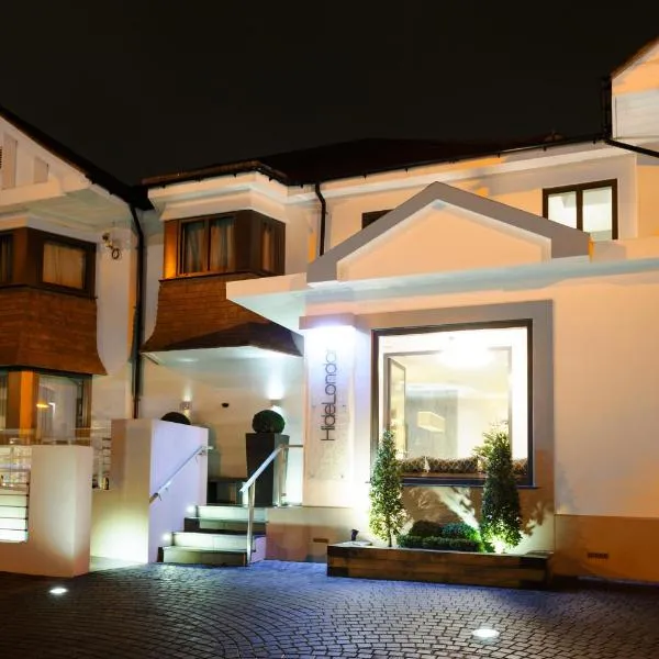 The Hide London, hotel v destinaci Hendon