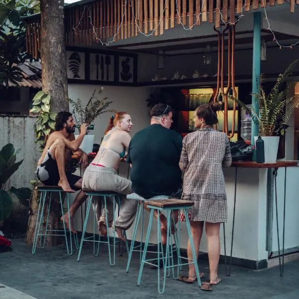 Paddle Cult Surf & Yoga, hotel in Varkala