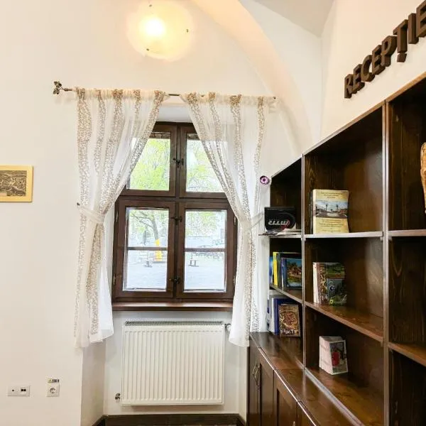 Guesthouse Cetate, hotel v mestu Oradea
