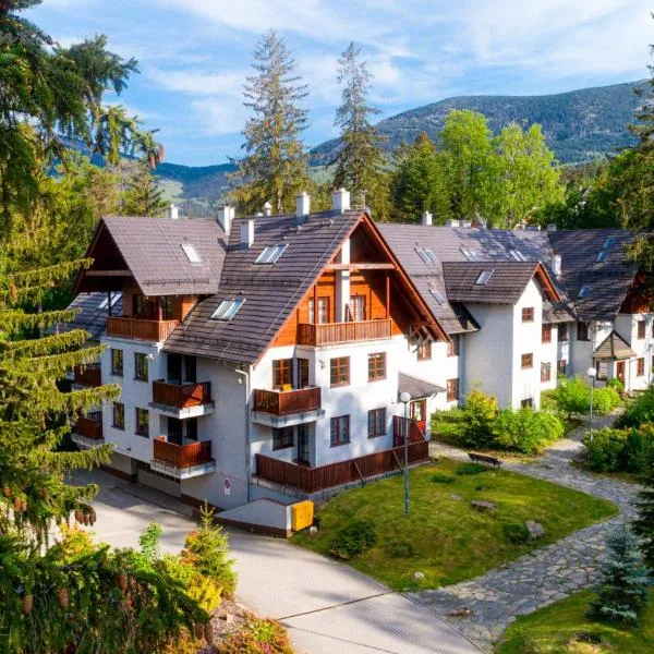 Wonder Home - Pod Świerkiem - z balkonem, blisko centrum, ξενοδοχείο σε Karpacz