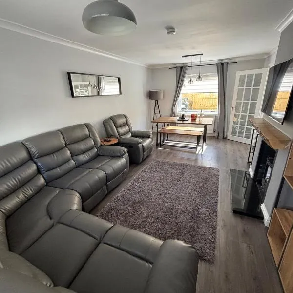 3 bedroom house, Caol, Fort William, hotel in Caol