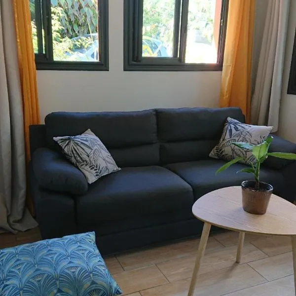 Hébergement-Joli T3-70m2-Terrasse-Jardin, hotel v destinaci Entre-Deux