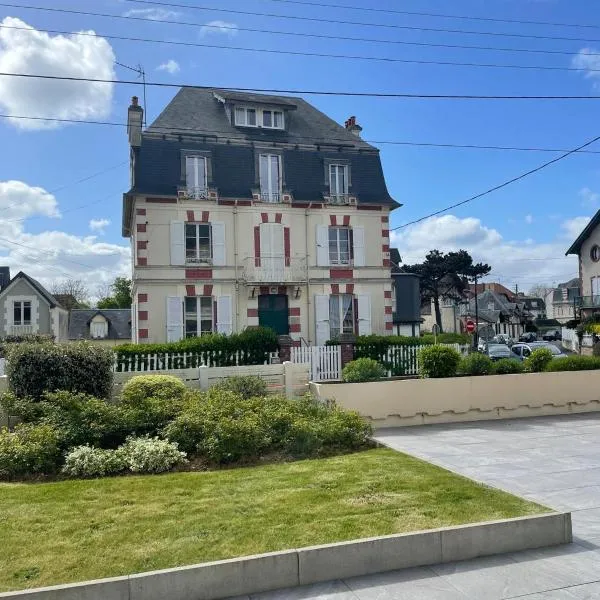 Appartement à 2 pas de la mer et du casino, hotel in Cabourg