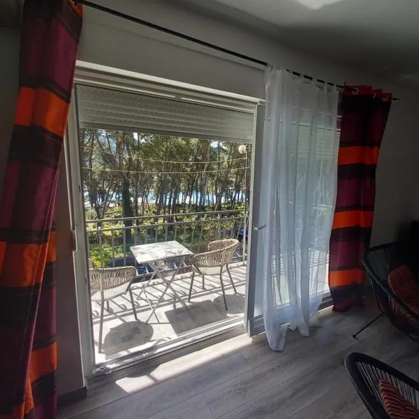 Dinka's Apartment – hotel w mieście Stari Grad