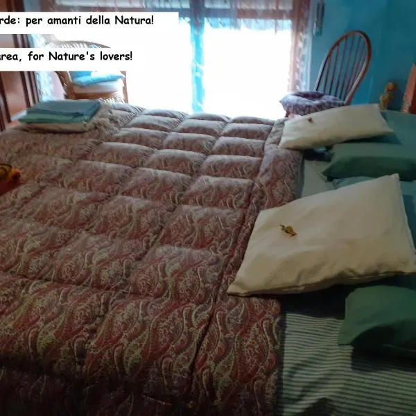 Room country-lake, hotel v destinaci Dormelletto