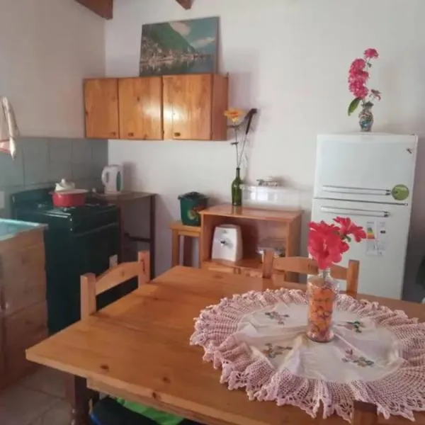 Adeny, hotel in Jardín América
