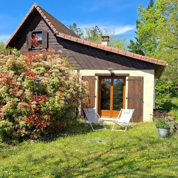 Gîte Les chalets du Castang, hotel in Valojoulx