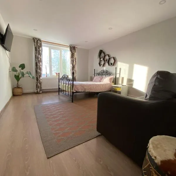 Modern apartment in the centre of Cahul, hotel v destinaci Cahul