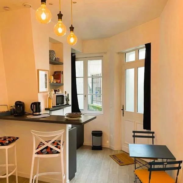 La Petite Jeannette Studio, Hotel in Rouen