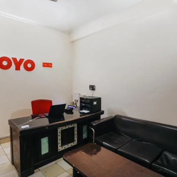 Hotel O Av Residency Near Botanic Garden Of Indian Republic，諾伊達的飯店