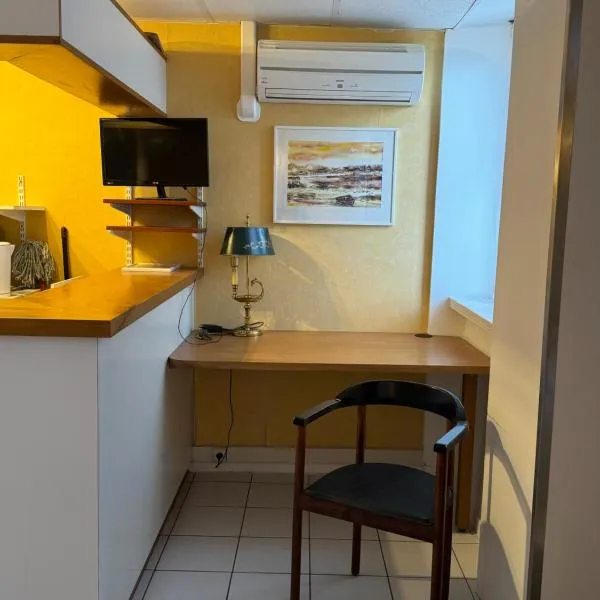Studio Soleil, hotel v destinaci Cleppé