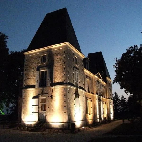 Château de Bellevue - Appartement, hotel in Sainte-Cécile