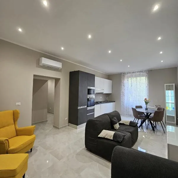 Appartamento in centro a 250m stazione di principe, hotel em Génova