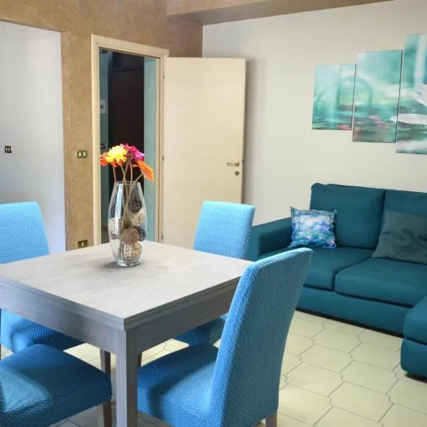 Apartment Glam House Monet, hotel in Rometta Marea