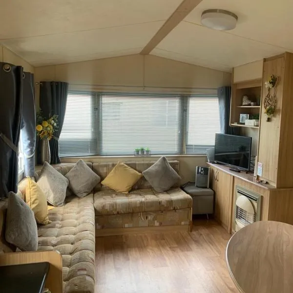 Caravan by the Sea C42, hotel v destinaci Kinmel Bay