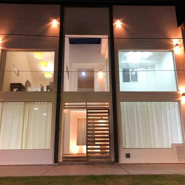 Hotel Emmanuel, hotel a Termas de Río Hondo