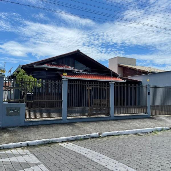 Casa em Penha - Armação-Itapocoroy
