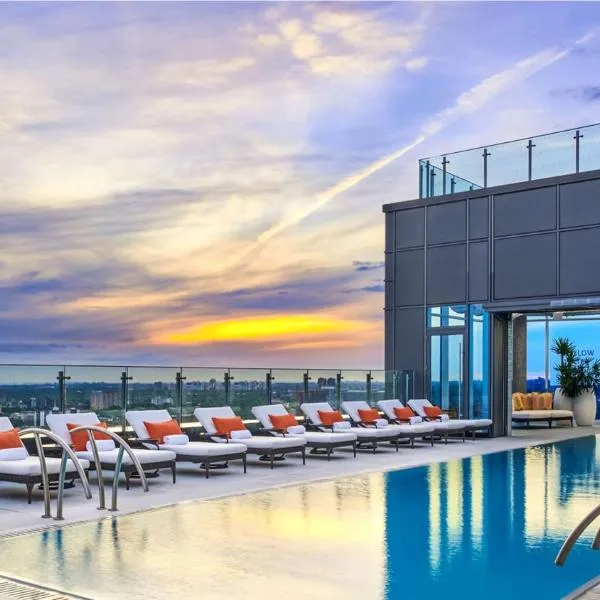 Hotel X Toronto, a Destination by Hyatt Hotel, hotel in Toronto
