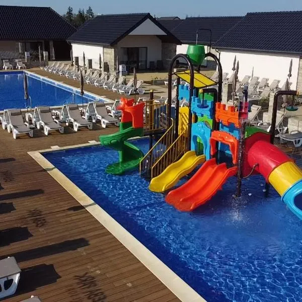 Łeba Park Resort - Domki, hotel v destinaci Leba