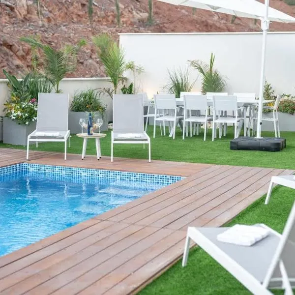 Michaelangelo Luxury Garden Apartment with Private Pool, hotel in Tiberias