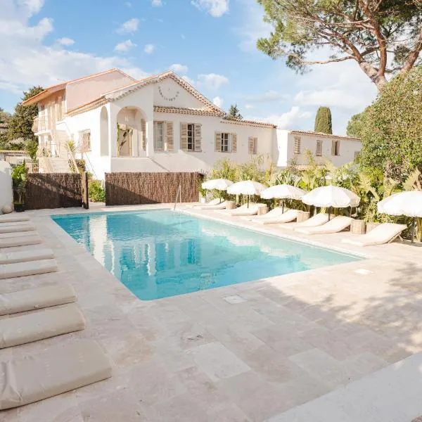 Auberge TAO, hotel v destinaci Biot