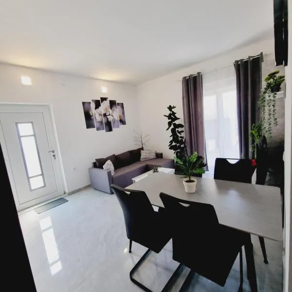 Apartmani Marina Vir centar, hotel en Vir
