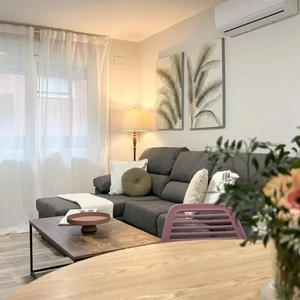 ChillaHomes 004, hotel v destinaci Candeleda