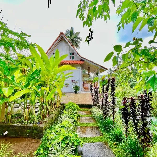 Pondok Is Oke Villa Scenic View, hotel v destinaci Banyuwangi