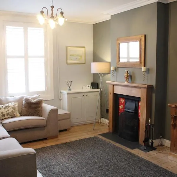 Charming 4-Bed in Llangollen, hotel in Llangollen