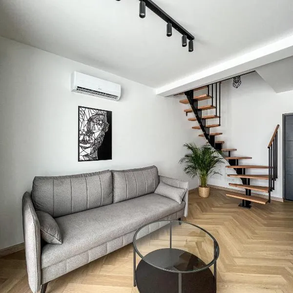 LOFT Apartments, hotel i Piotrowice
