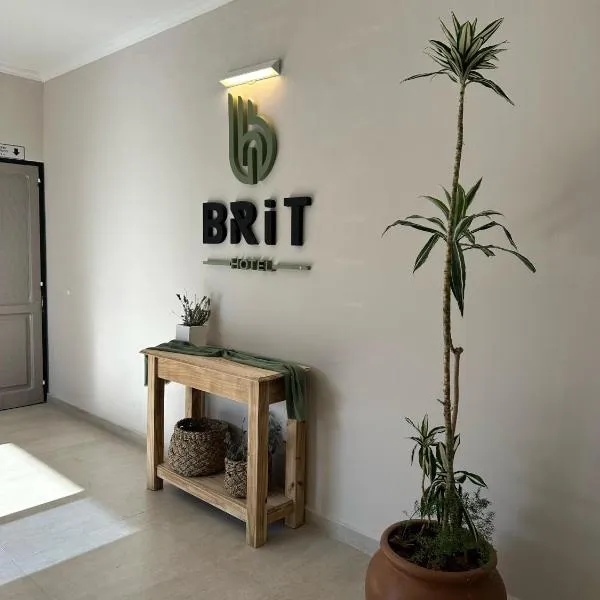 Brit Hotel, khách sạn ở Villa Carlos Paz