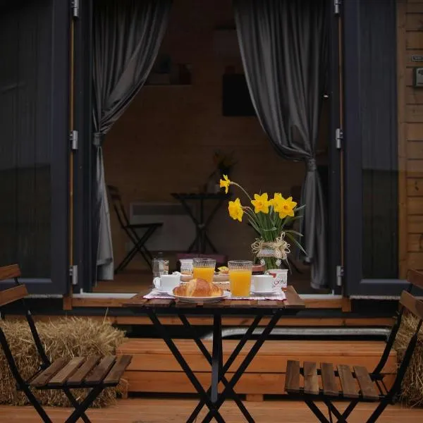 Casa della Montagna X by Tiny Away, hotel Loricában