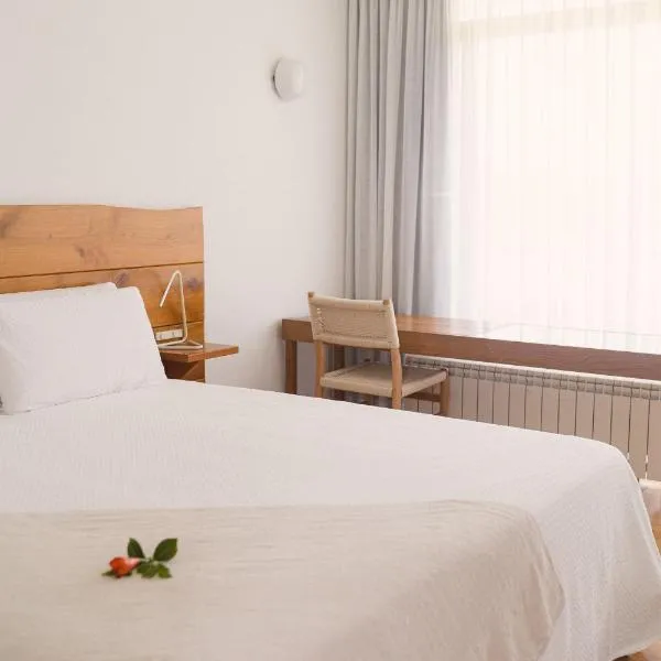Hotel A Miranda, hotel v destinaci Feás