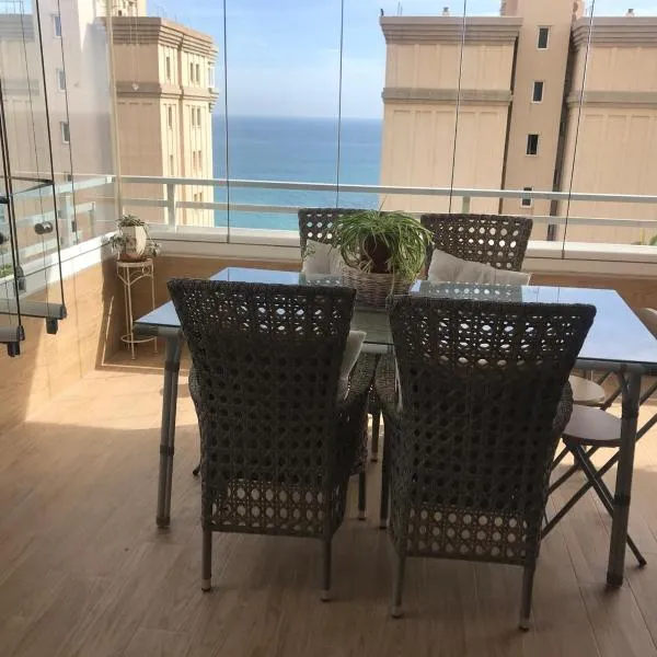 Apartamento en primera línea de playa, hotel v destinácii Arenales del Sol