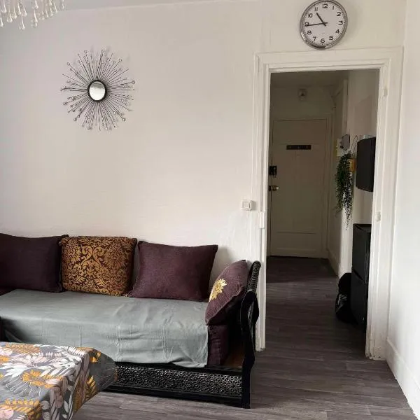 Appartement RIS ORANGIS, hotel v destinácii Ris-Orangis