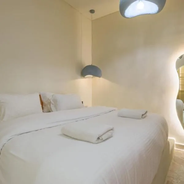 Beit Chams Sunlight Suite in Batroun, hotel in Batroûn