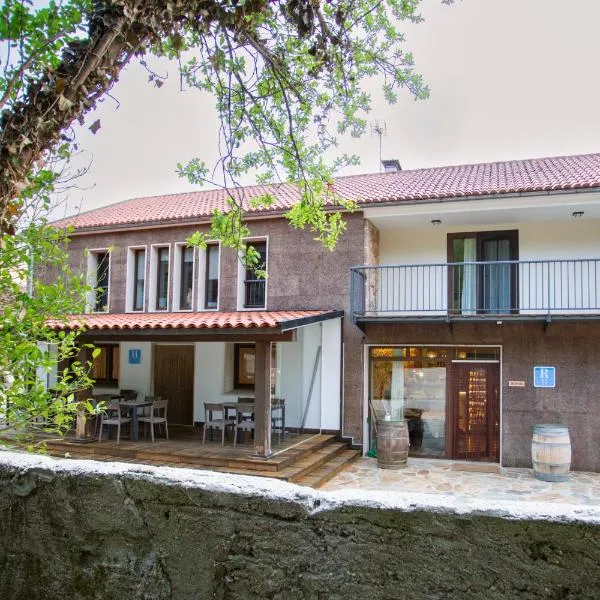 O Camiño Fala Hotel, hotel v destinaci Mazaricos