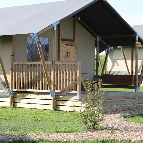 Safaritent Wood met tuinzicht, hotel v destinaci Nieuwe Wetering