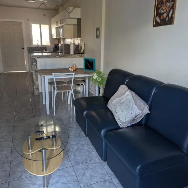 10 minutos de la Embajada americana Apartamento de dos cuartos, hotel v destinaci Tegucigalpa