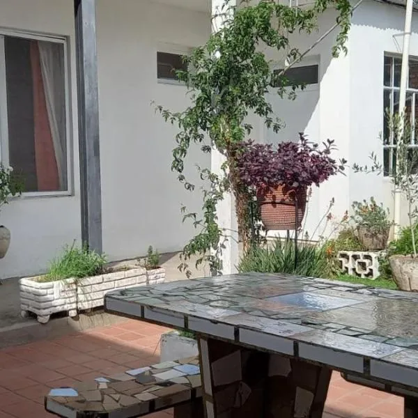 Departamento cerca de la Basilica de Luján, hotel v destinaci Luján