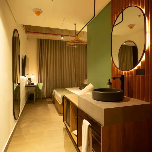 Hunters Hotel by Jalo, hotel in Medellín