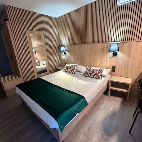 Logis Hotel Les Gravades Ussel, hotel in Ussel