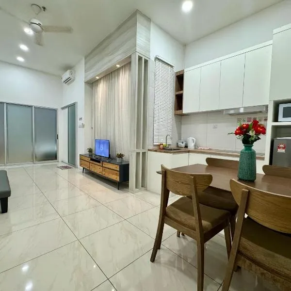 Manhattan Suites ITCC by KinabaluKomfortHomestay - Iverie、Penampangのホテル