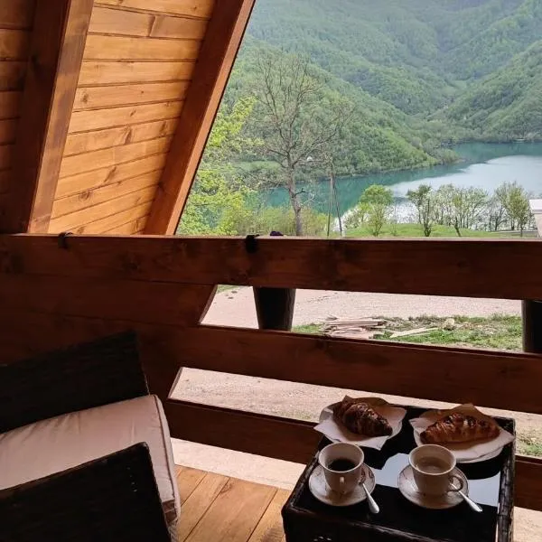 Cottage MIRNI RAJ, hotel in Jajce