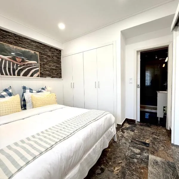 Luxury apartment in center Cascais, hotel in Cascais