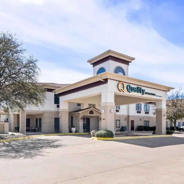 Quality Inn & Suites - Granbury, hotel v destinaci Granbury