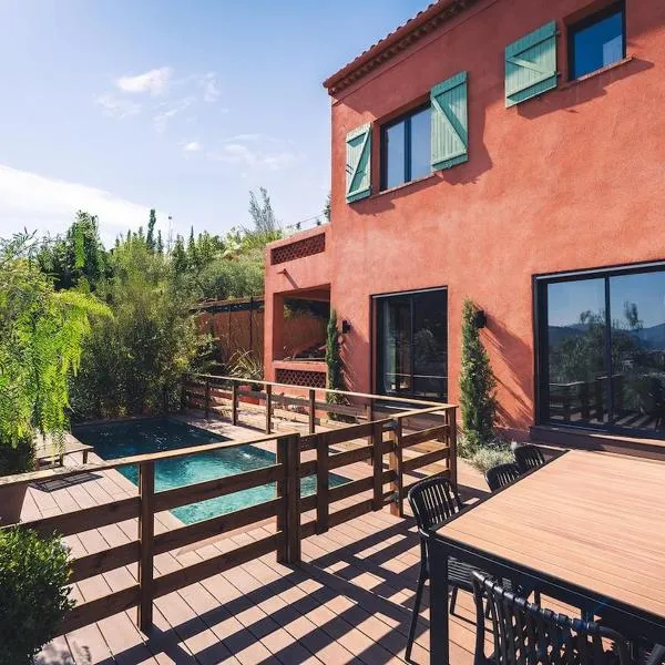 Sublime villa d'architecte, piscine et parking, hotel em Nice