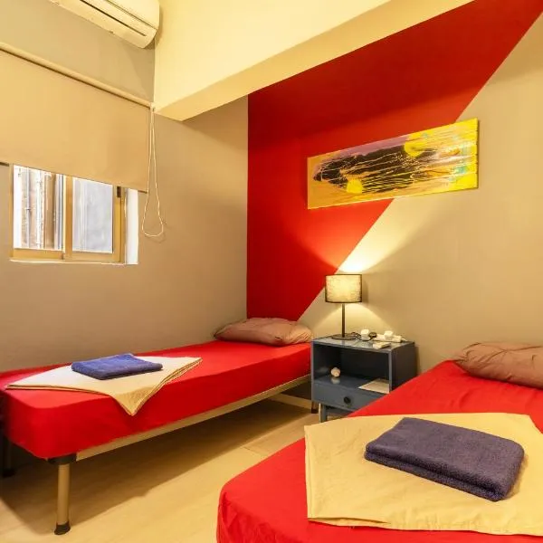 Quiet ensuite budget twin room, hotel en Sliema