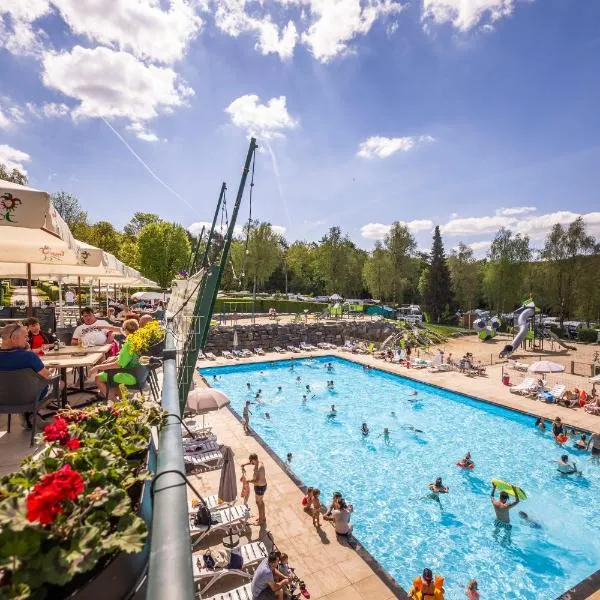 Ardennen Camping Bertrix, hotel v destinaci Bertrix