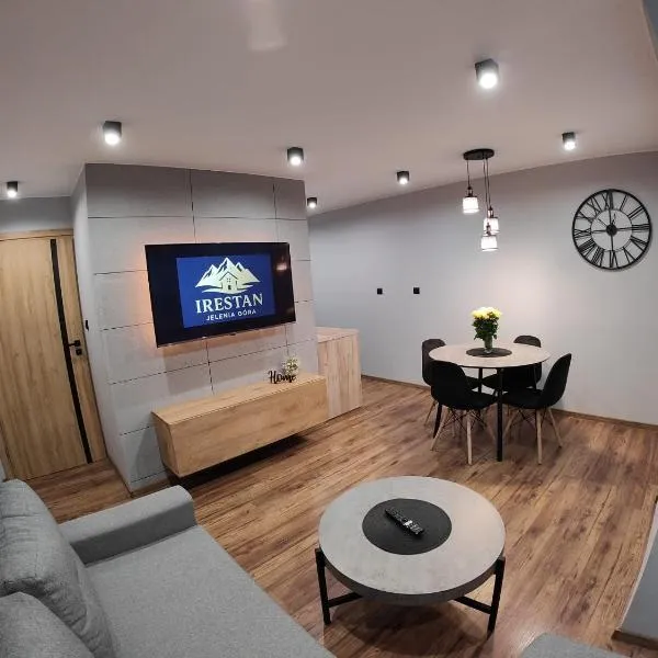 Apartament IRESTAN - Komfortowy wypoczynek w sercu Karkonoszy, hotel in Jelenia Góra